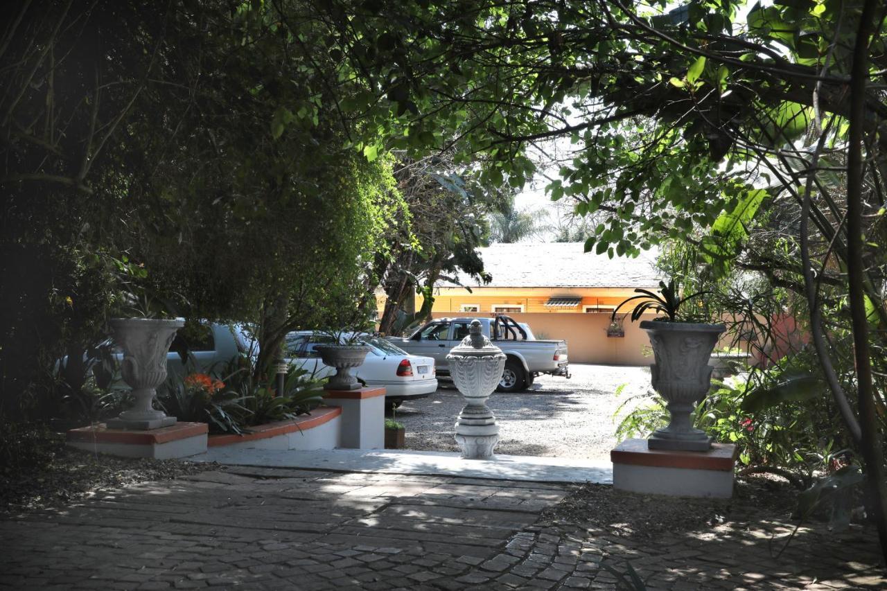 Brooklyn Guesthouses Pretoria Ngoại thất bức ảnh