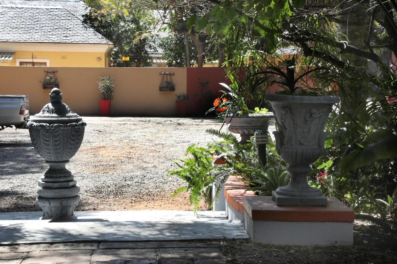 Brooklyn Guesthouses Pretoria Ngoại thất bức ảnh