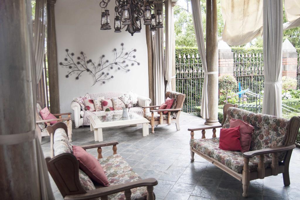 Brooklyn Guesthouses Pretoria Ngoại thất bức ảnh