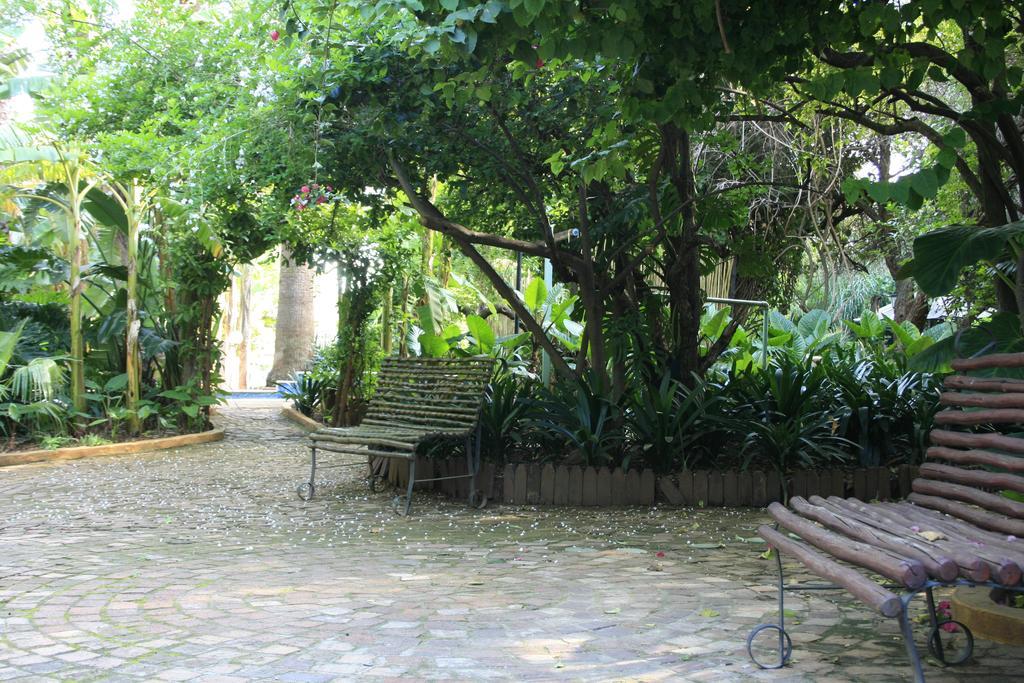Brooklyn Guesthouses Pretoria Ngoại thất bức ảnh